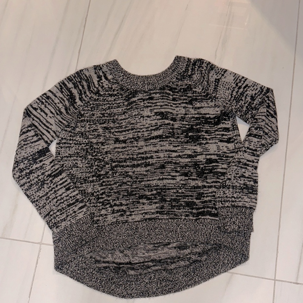 360 Cashmere Black and Gray Crew Neck Sweater Small